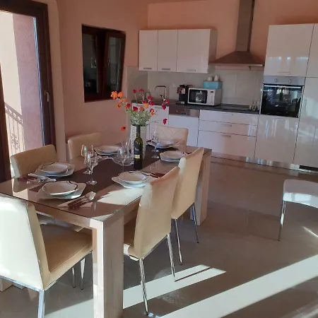 Ecclesia Apartament